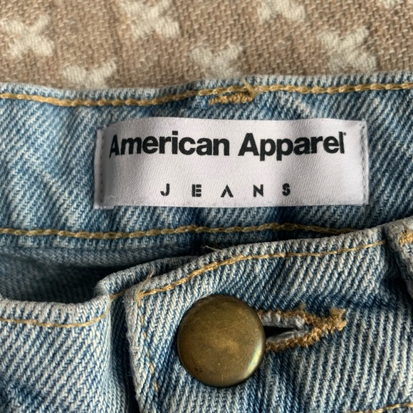 High Waisted denim cuffed shorts - Picture 4 of 8